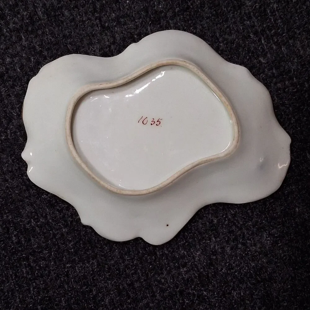 Vtg Hand Painted Porcelain Trinket Dish Green Gold Floral Scalloped Vanity Tray‎